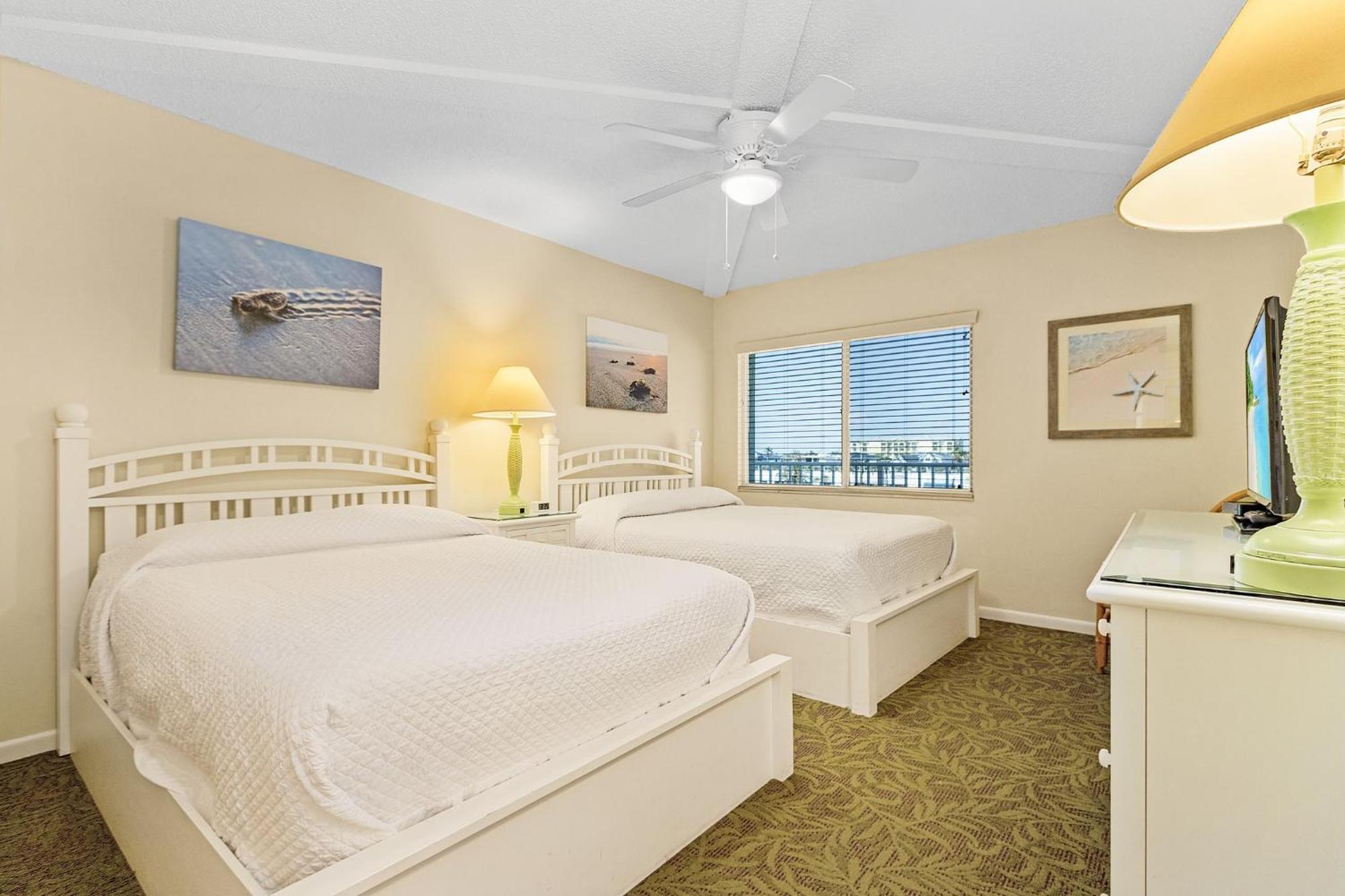 Calini Beach Club Sarasota Room photo